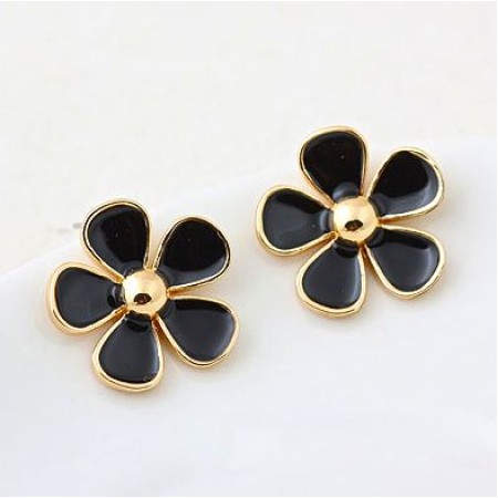 Black Petal Stud Earrings